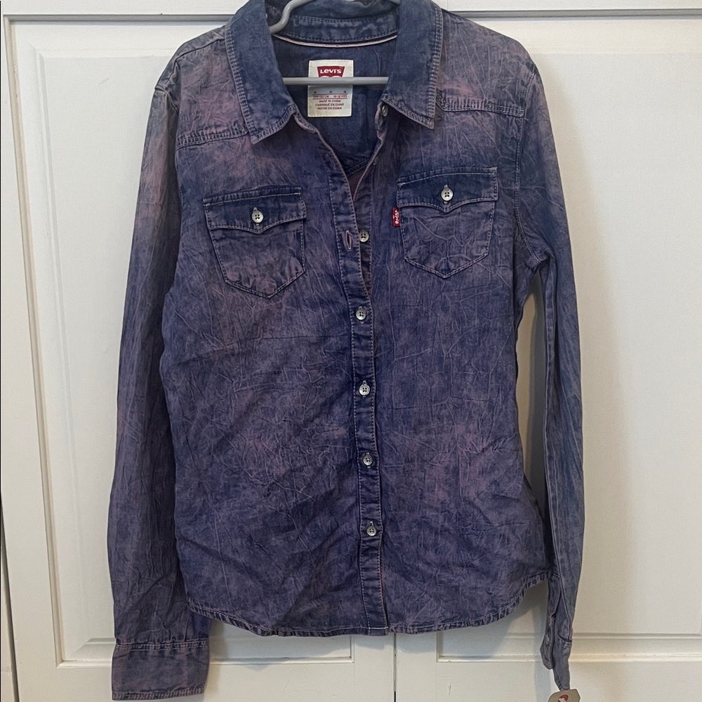 NWT Levi's Western Style Chambray Denim Shirt size M (10-12)